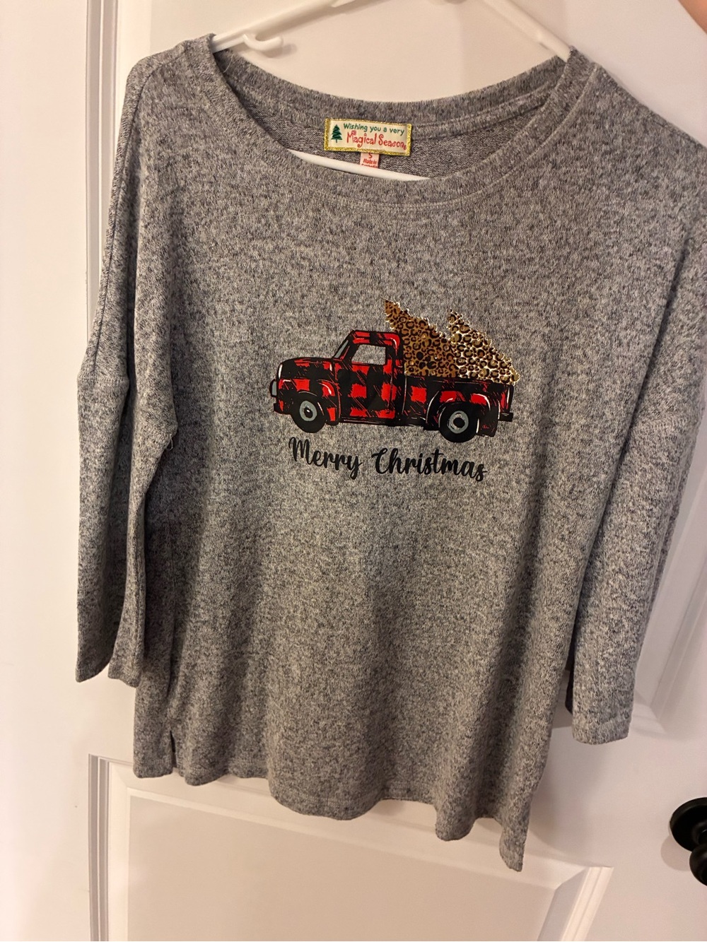 Women's Grey 'Merry Christmas' Buffalo Plaid Truck Sweatshirt